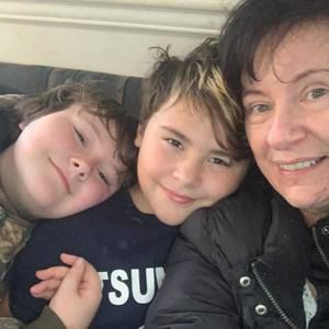 Meet your Posher, Debbie